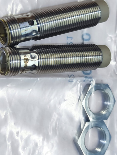 Induktiver sensor ifm - sensor, ift200