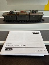 30) Trix H0 22019 E-Lok BR E91