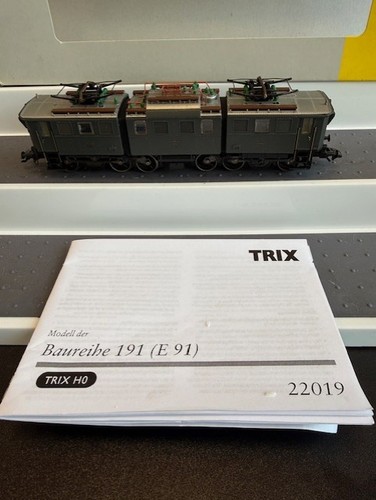 Trix 22019 lok br e91 - 30),