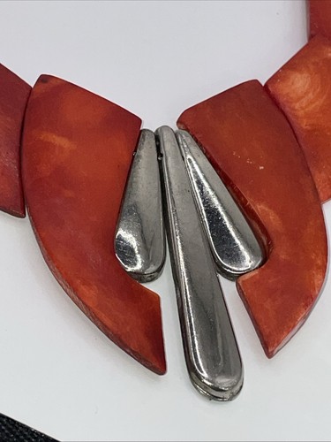 Statement-Korallen-Kette,versi