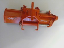 Siku Mulcher Kuhn 1:32 Traktor