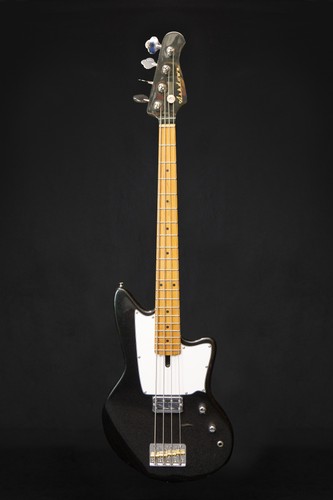Ashdown capri gloss black - capri, 30"