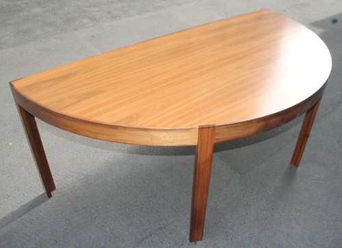 Nussbaumtisch tisch halbrund - tisch,