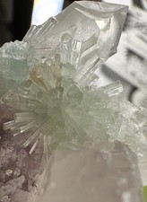 Turmalin Igel Cluster An Quarz