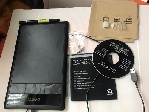 Wacom pen tablet simple - simple,