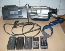 SONY CCD-TR18E VIDEO CAMERA RECORDER VIDEO Hi8 MADE IN JAPAN  MEGA RARE!