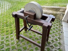 Alter Schleifbock m. Schleifstein / Messerschleifbock  m. Handkurbel Kupferwanne