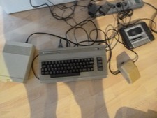 Commodore 64 Brotkasten, 1541, Datasette, Netzteil, Kabel, UNGETESTET!!