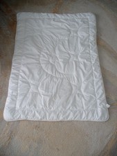 Neuwertige Bettdecke für