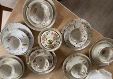 7 edle Porzellan-Gedecke +