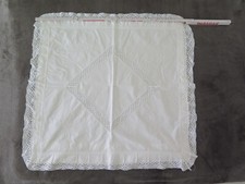 Altes Paradekissen mit Häkelspitze/Durchbruch Spitzenkissen 80x80 Weiß