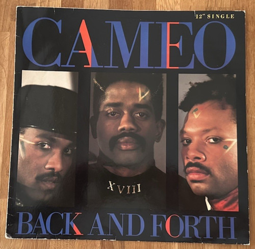 Cameo back and forth - back,