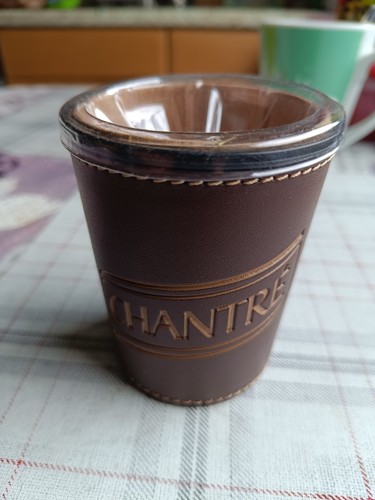 Chantre würfelbecher aus - würfelbecher,