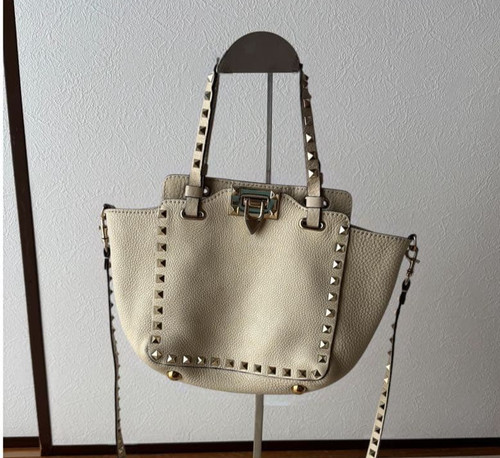 Valentino garavani rockstud - valentino,