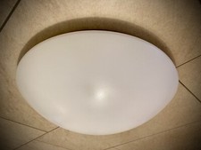 Helle Deckenleuchte Trilux