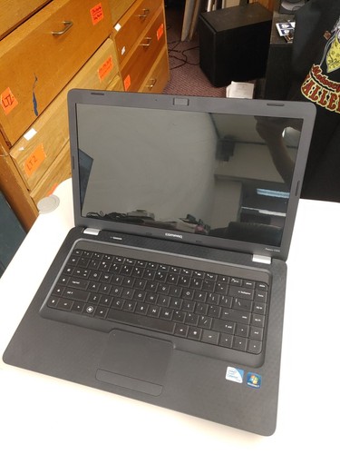 883 compaq presario cq56 - -,