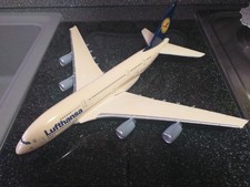 Lufthansa  Modell A 380-800