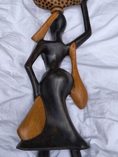 83 cm große Holzfigur Frau