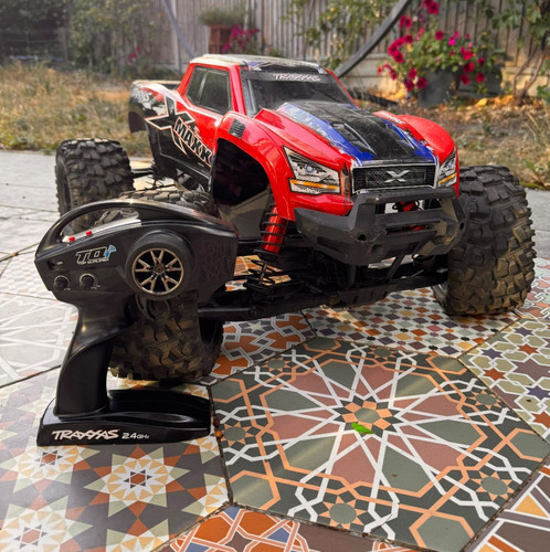 Traxxas maxx monstertruck - maxx, rc