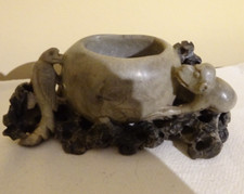 Antiker kleiner Behälter aus Stein geschnitzt Affe und Vogel