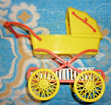 DDR  CSSR Dubena  Puppenwagen für die große Puppenstube Plastik / Metall