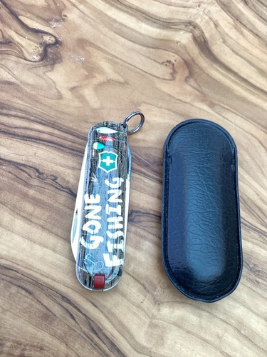 Victorinox classic gone - classic,