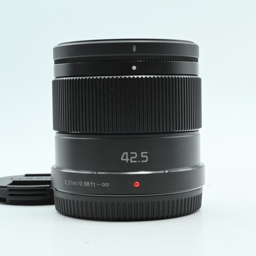 Panasonic lumix 5mm - 42.5mm, f/1.7