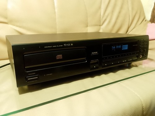 Pioneer 102 player - pioneer, cd