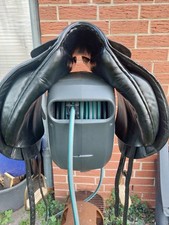 Industrial Style Einzelstück Dressursattel 18,5 sitz Weit Tinker WB Günstig 