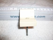 STEIFF HOLZSPIELZEUG BLECHSPIELZEUG ERSATZTEIL ORIGINAL TRAKTOR 8841 FAHRERSITZ