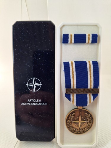 Nato orden einsatzmedaille - orden,