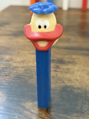 Pez candy dispenser yellow - pez,