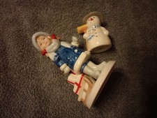 Royal Copenhagen -Annual Figuren -Susanne 2003 + Schneemann Vater mit Besen !!