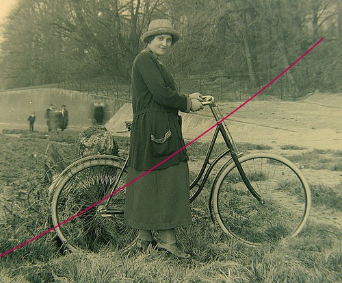 Fahrradfaherin frau mit - fahrradfaherin,