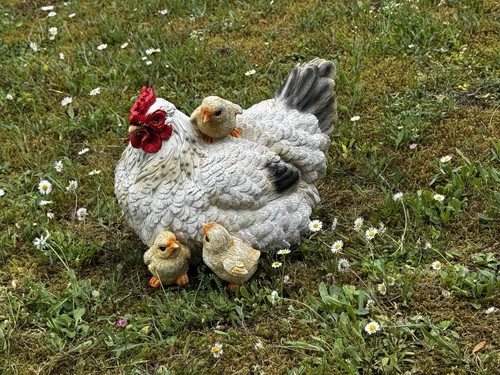 Gartenfigur henne mit küken - gartenfigur,