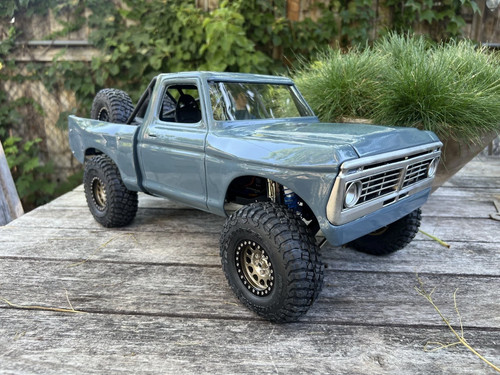 Maßstab f100 pre runner - maßstab, 1:10