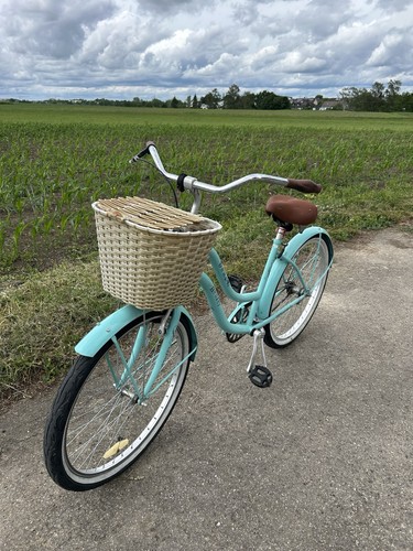Schönes türkises fahrrad - schönes,