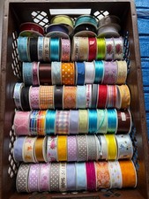 75 Rollen Geschenkbänder gemischt Restposten Ladenauflösung.