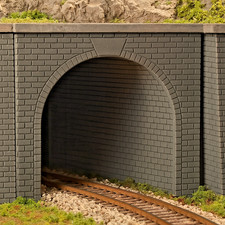 HO Scale Stone Single Train