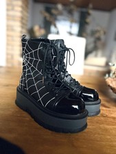 Demonia Stiefelette Slacker 88 Plateau Boots Spinnennetz Schwarz Größe 37,5