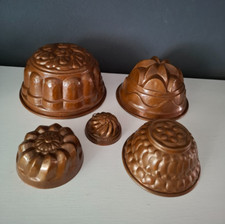 5 alte Kupfer-Backformen mit