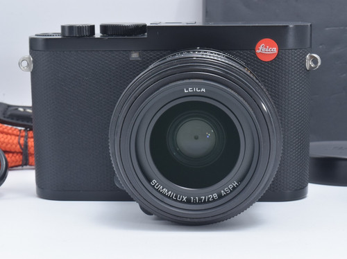 Leica 19050 summilux 28mm - leica, q2