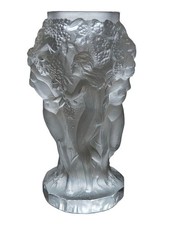 Weiße Jugendstil - Vase / Curt Schlevogt (1869 - 1959) - Gablonz um 1920-1930