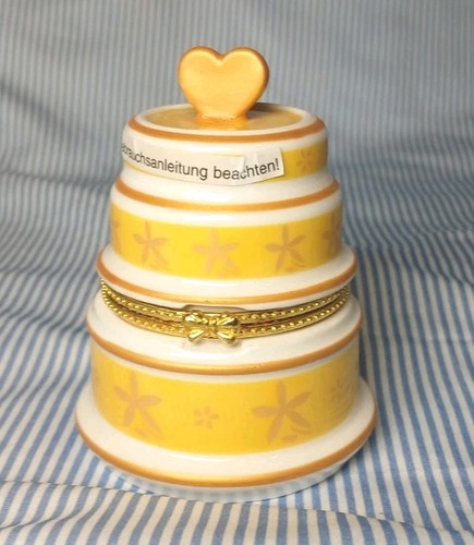 Elegante goldene pillendose - elegante,