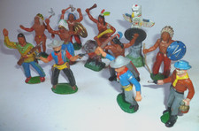 12 alte DDR Gummi INDIANER