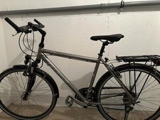 herren fahrrad 28 zoll trekking gebraucht, sehr gute Zustand in grau Farbe 