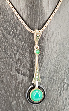 Schöne Kette mit Anhänger