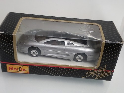 Jaguar xj220 silber - xj220, 1:64