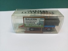 Brekina Modell 1:87 Nr. 55236 Leichtanhänger mit Tafel + Kuh, neu in OVP