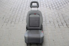 Sitz 2. Reihe Rechts (mit